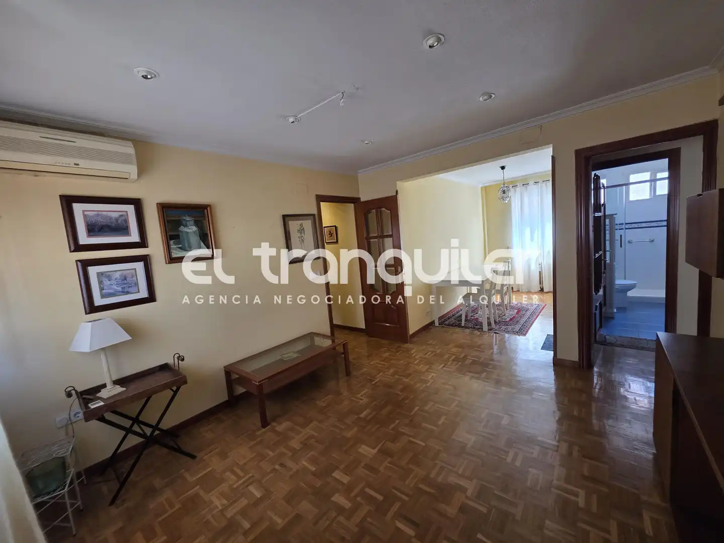 Sala de estar de Piso de alquiler en Madrid con Aire acondicionado, Parquet y Amueblado