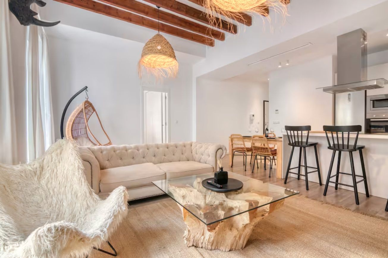 Sala d'estar de Apartament de lloguer en Alicante / Alacant amb Aire condicionat, Calefacció i Parquet