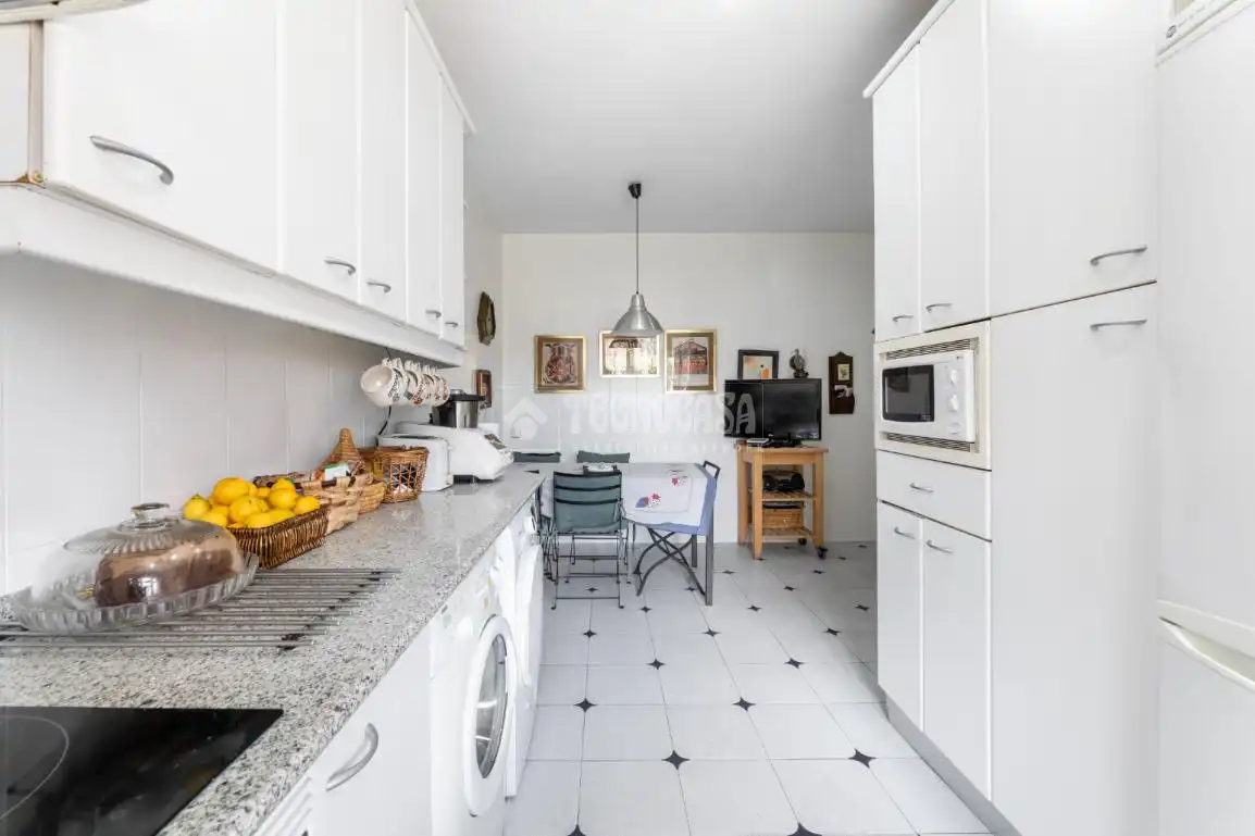 Cocina de Casa adosada en venta en Torrelodones con Calefacción, Jardín privado y Terraza