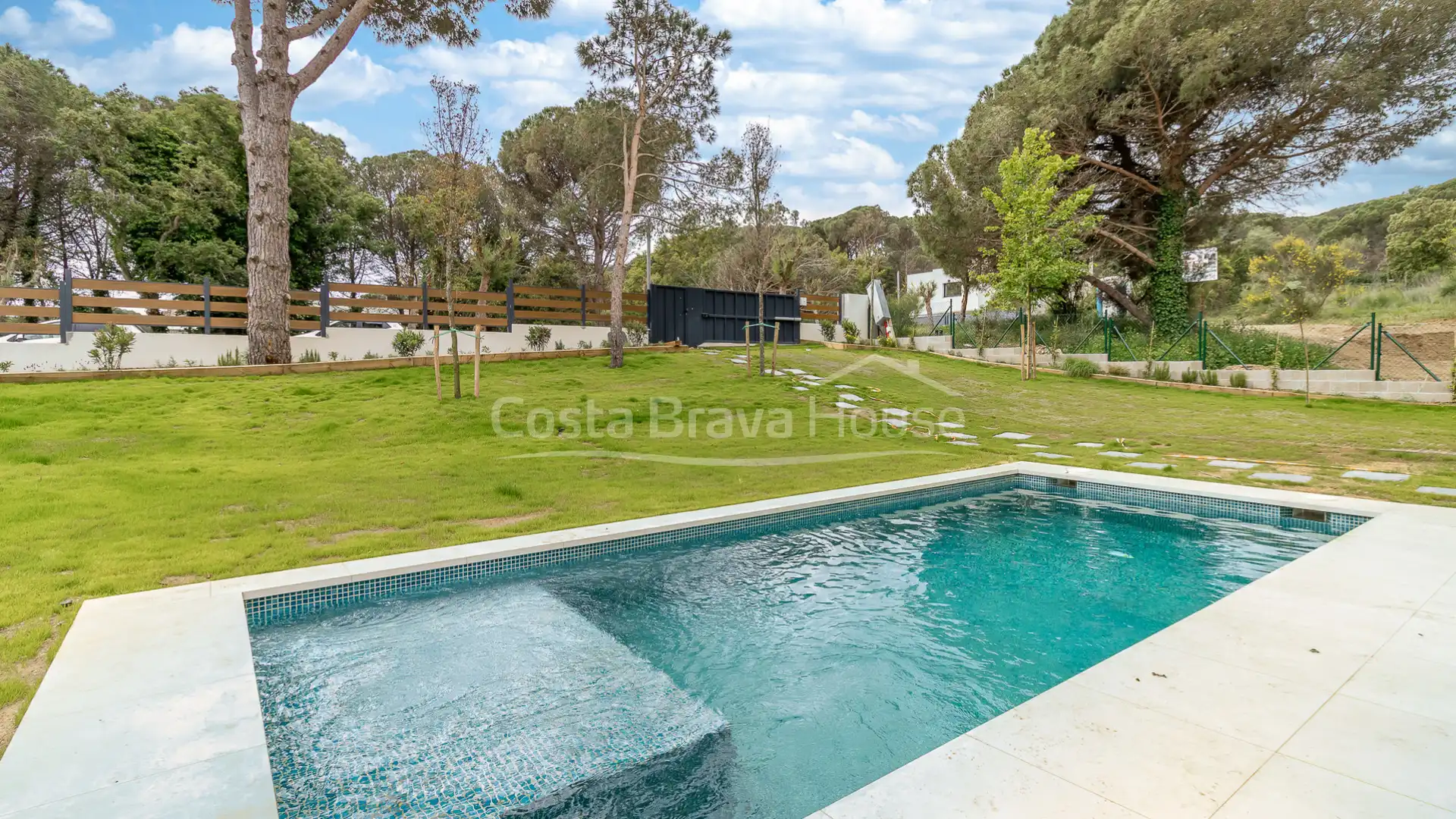 Piscina de Casa o xalet en venda en Palafrugell amb Aire condicionat, Calefacció i Jardí privat