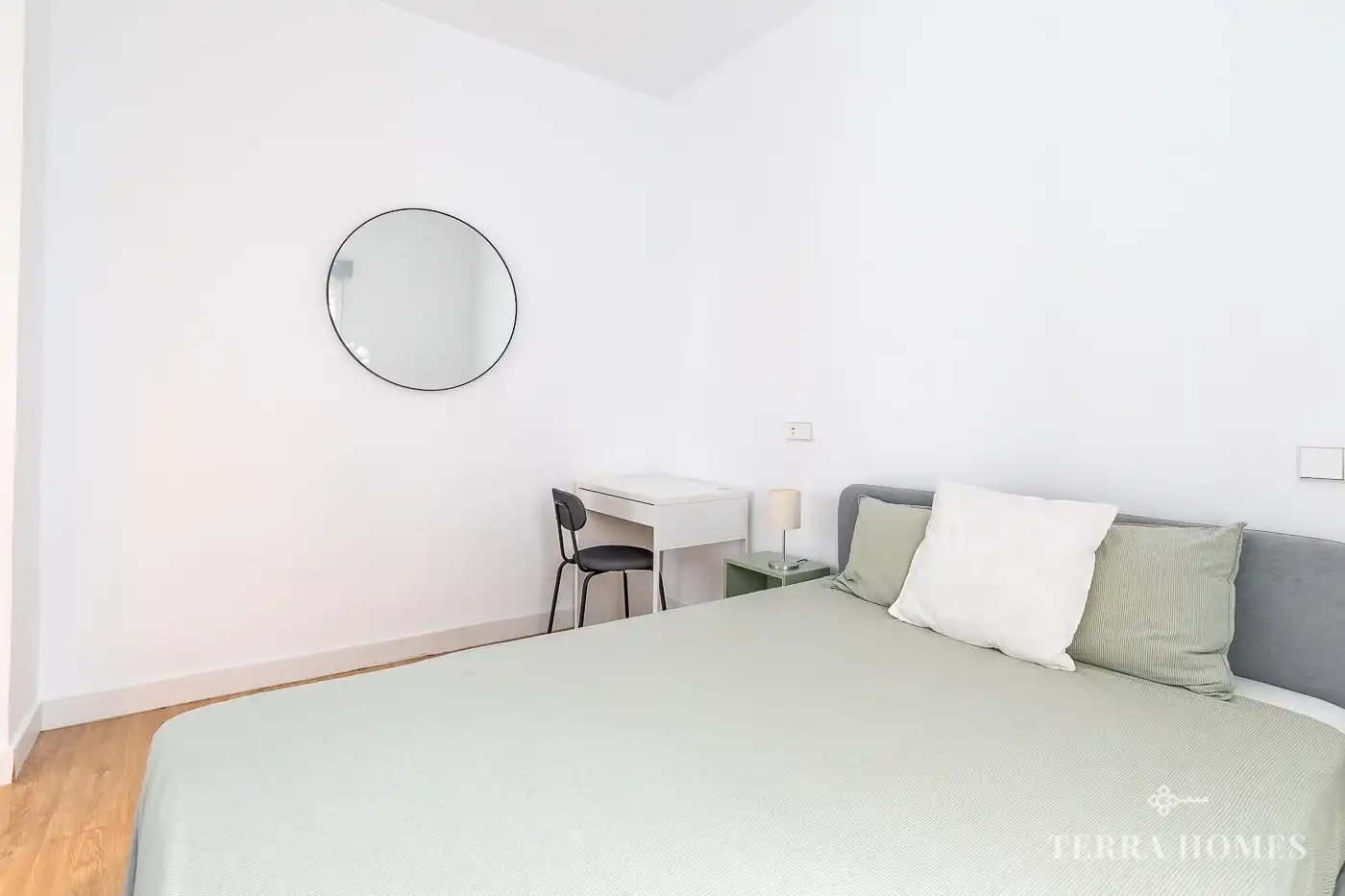 Dormitori de Apartament en venda en Madrid amb Aire condicionat i Moblat