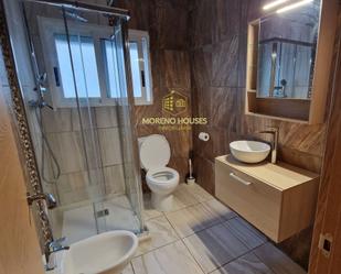 Bathroom of Flat to rent in Ondara  with Terrace