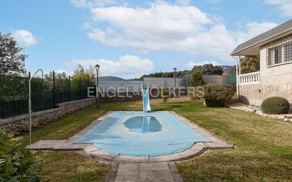 Swimming pool of House or chalet for sale in El Escorial  with Air Conditioner, Terrace and Swimming Pool