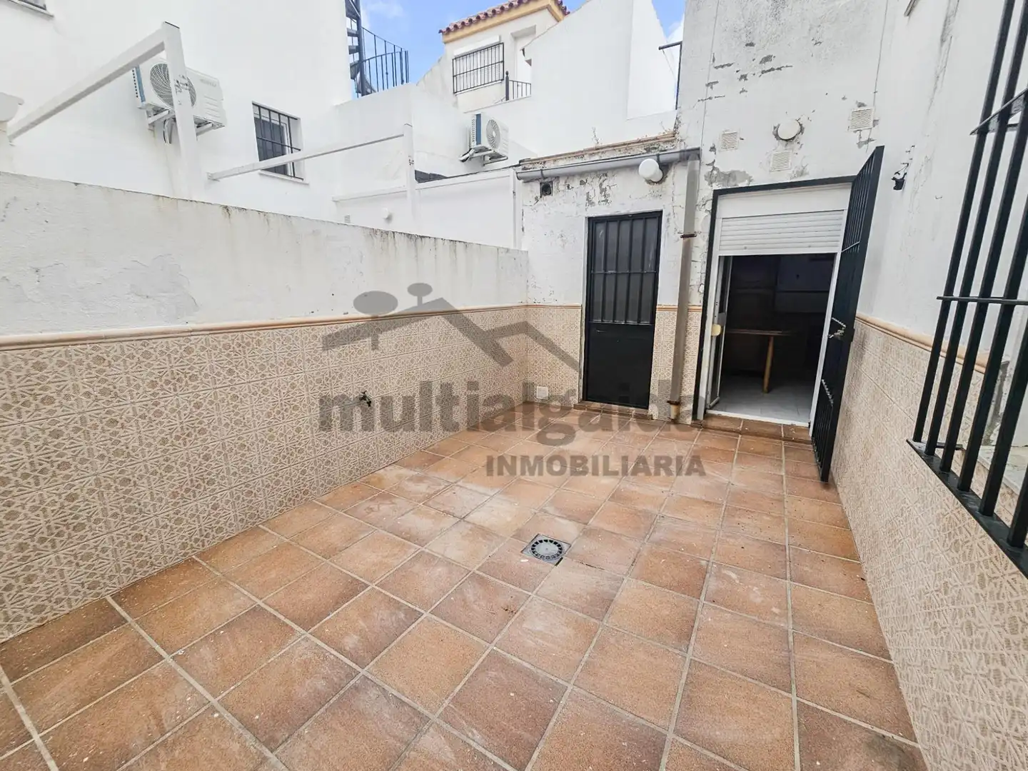 Vista exterior de Casa adosada en venta en Sanlúcar de Barrameda con Terraza y Trastero
