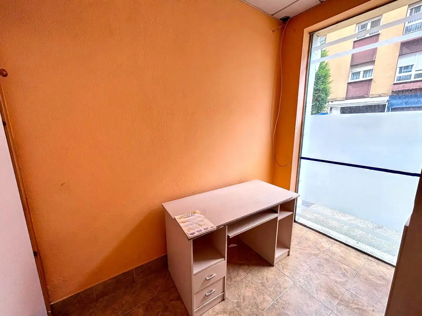 Business premises to rent in Oeste, imagen 5