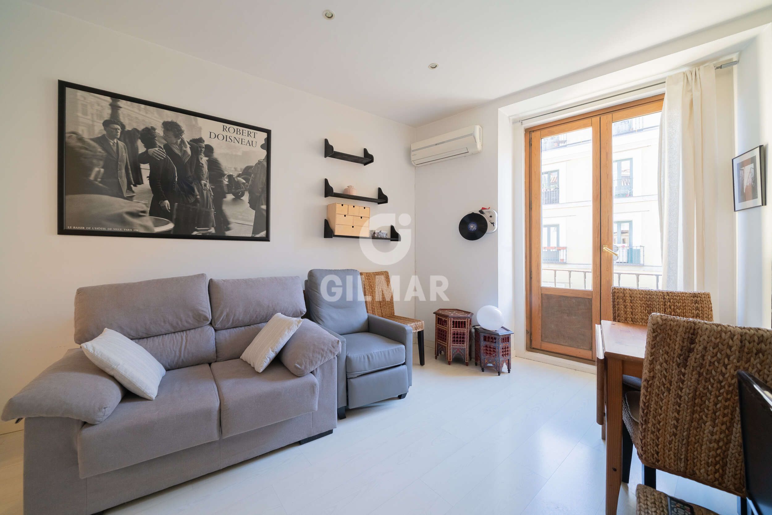 Living room of Study for sale in  Madrid Capital  with Heating