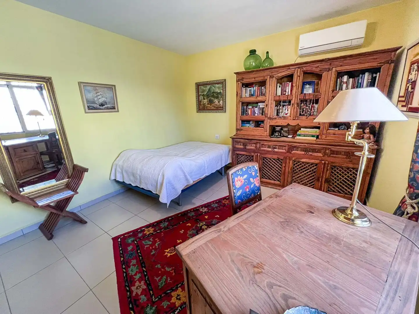 Habitación de Casa o chalet en venta en La Nucia con Aire acondicionado, Calefacción y Jardín privado