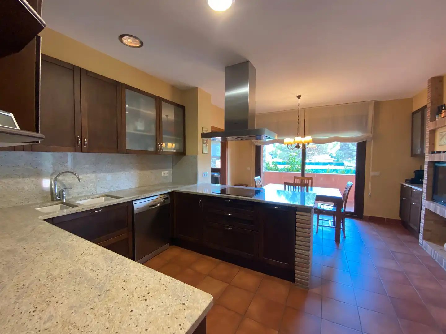 Cocina de Casa o chalet en venta en Mont-ras con Aire acondicionado, Calefacción y Jardín privado