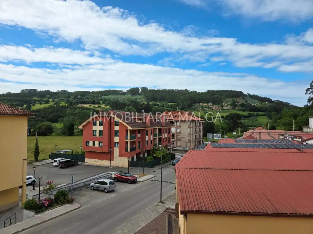 Vista exterior de Piso en venta en Colunga con Parquet y Amueblado