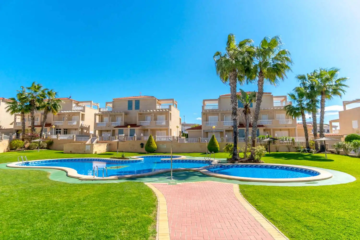 Vista exterior de Apartament en venda en Orihuela amb Aire condicionat, Calefacció i Terrassa