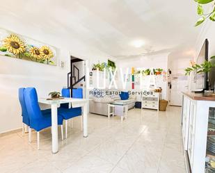 Sala d'estar de Apartament en venda en Santiago del Teide amb Aire condicionat i Terrassa