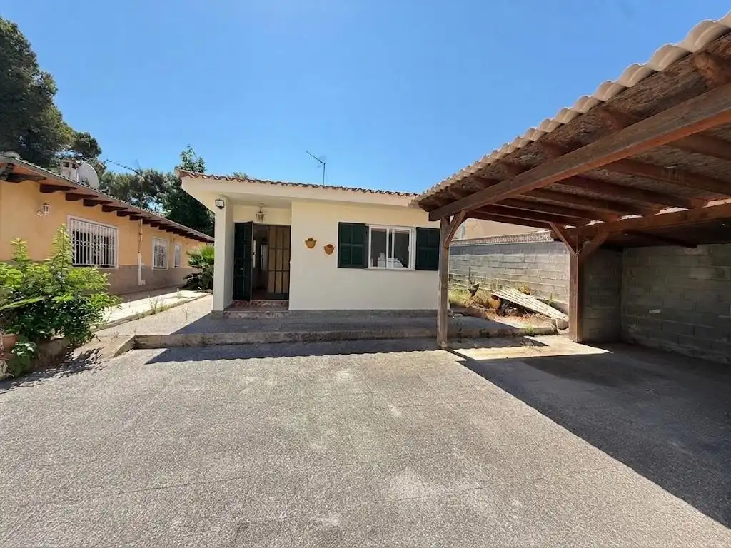 Vista exterior de Casa o chalet en venta en Calvià con Balcón y Piscina comunitaria