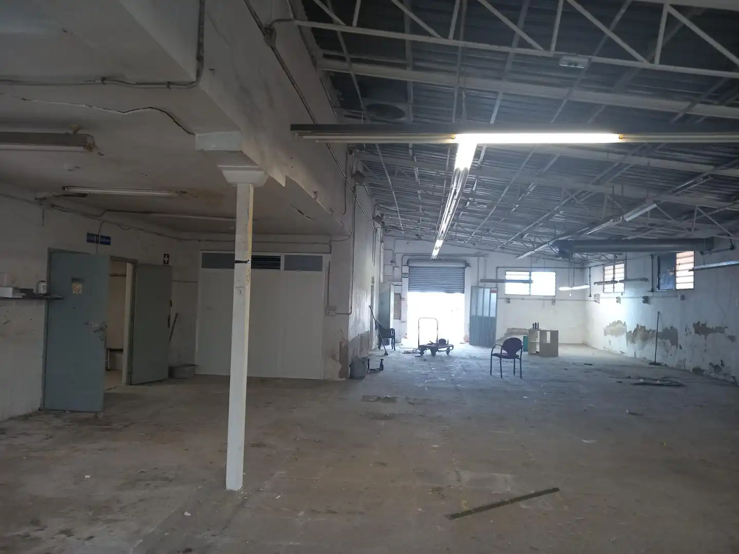 Industrial building to rent in La Algoda - Matola - Llano de San José