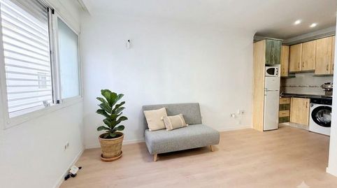 Foto 5 de Piso en venta en Cortijo Bazán - Los Casinis - Los Cipreses, Málaga Capital
