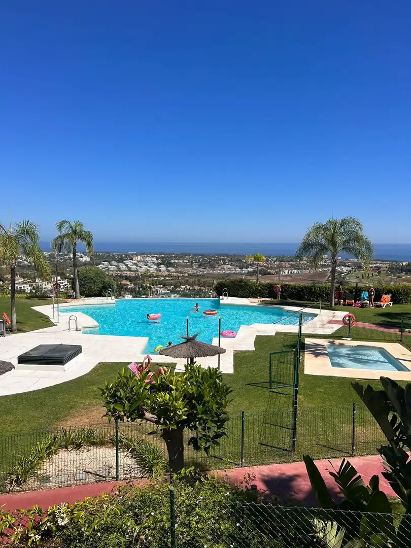Swimming pool of Attic for rent in Benahavís  with Air Conditioner, Heating and Terrace