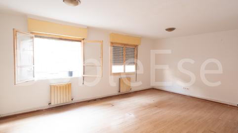 Foto 3 de Piso en venta en Gijón - Cl Quevedo, El Coto, Asturias