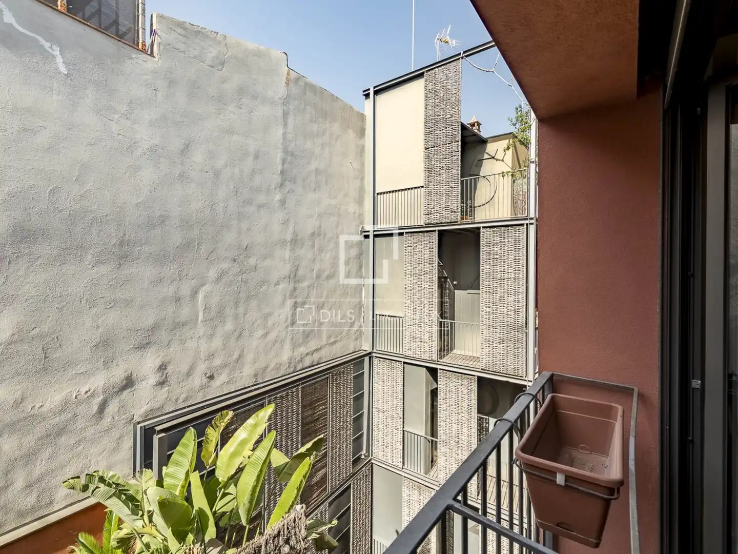 Terrassa de Pis en venda en Barcelona amb Aire condicionat, Calefacció i Jardí privat