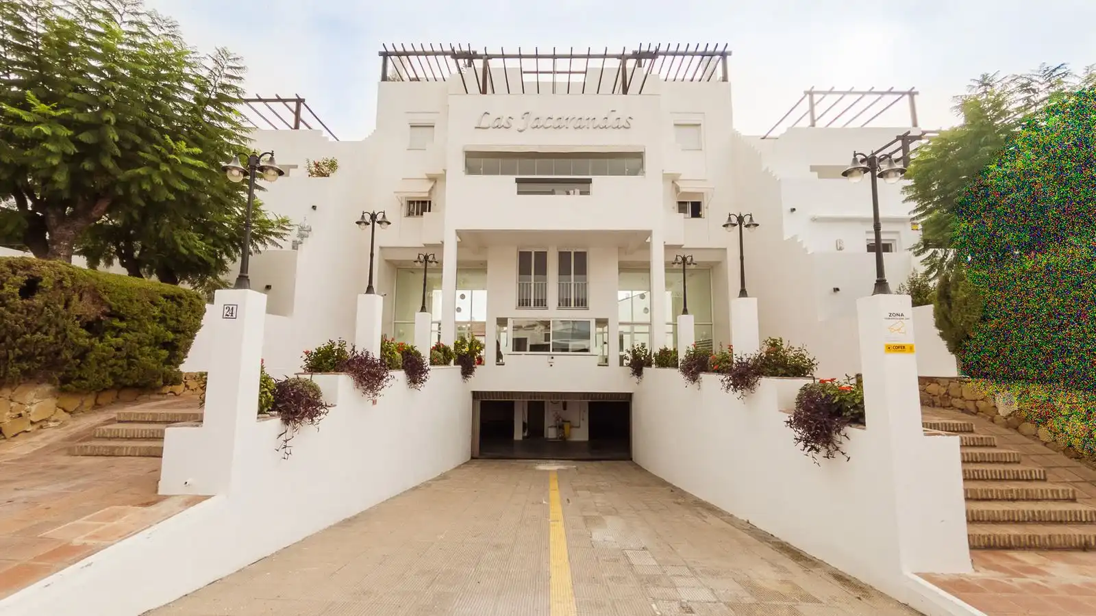 Vista exterior de Ático en venta en Estepona con Aire acondicionado, Terraza y Amueblado