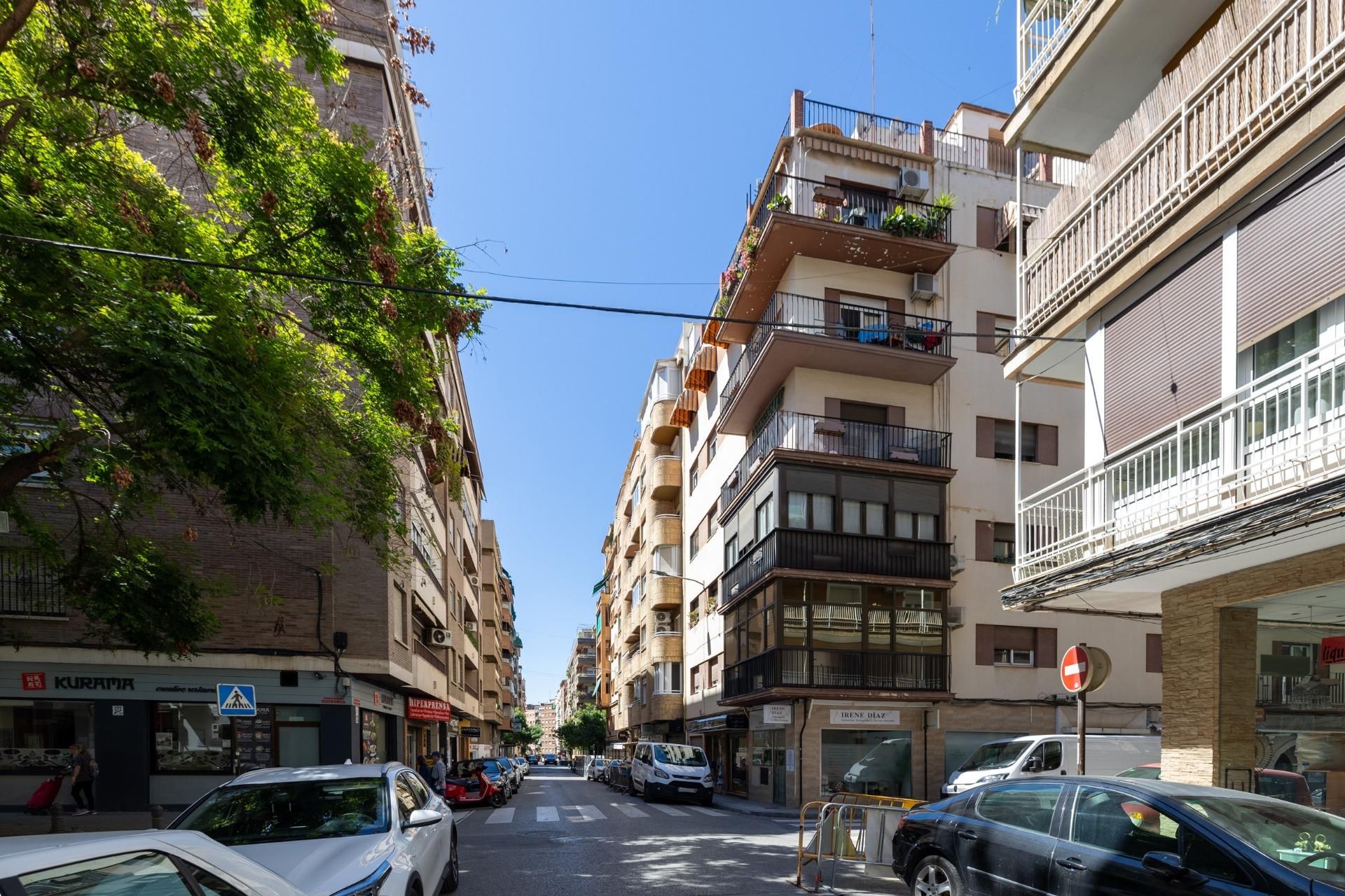 Exterior view of Flat for sale in  Granada Capital  with Air Conditioner, Heating and Parquet flooring