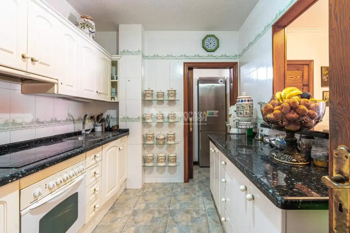 Piso con piscina en venta en C. la Colina, imagen 14