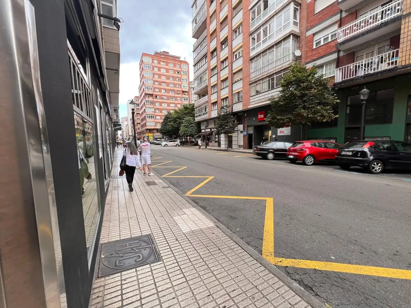 Vista exterior de Pis en venda en Gijón  amb Calefacció, Terrassa i Piscina