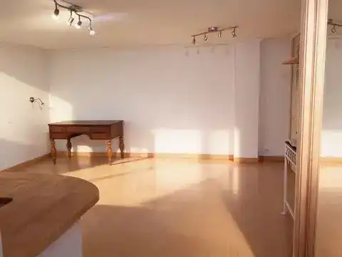 Sala d'estar de Casa o xalet en venda en Majadahonda amb Aire condicionat i Piscina