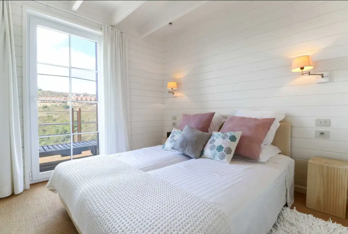 Habitación de Casa o chalet en venta en Benahavís con Aire acondicionado, Calefacción y Jardín privado