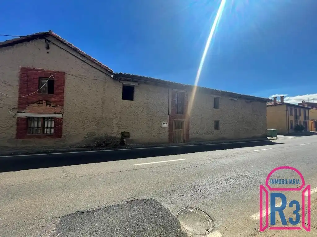Casa amb jardí en venda a Cuadros, imagen 4