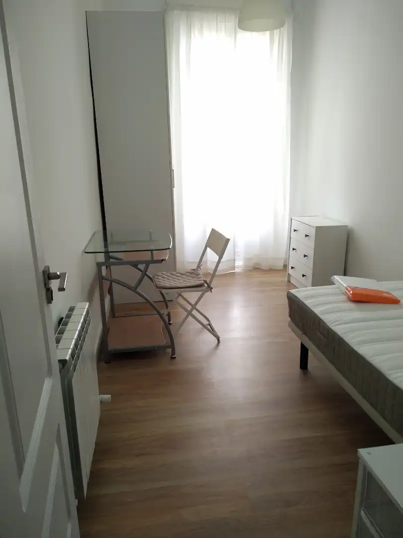Habitació a Calle del Calvario, 16, Embajadores - Lavapiés
