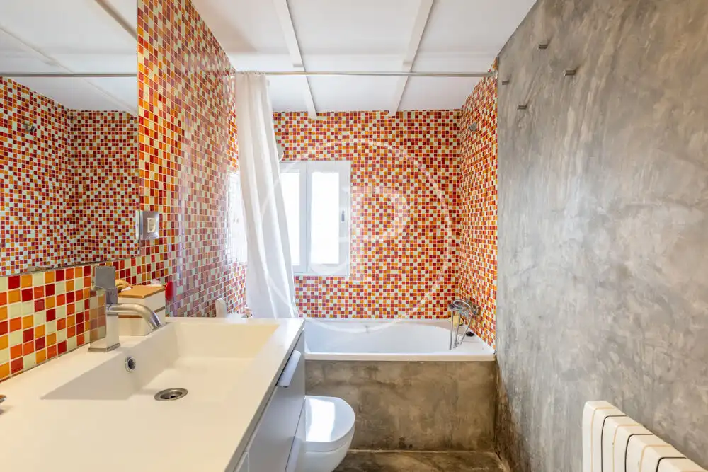 Baño de Ático en venta en Valencia con Aire acondicionado, Calefacción y Terraza