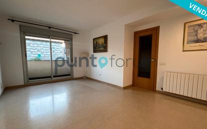 Exterior view of Flat for sale in  Barcelona Capital  with Heating, Parquet flooring and Oven