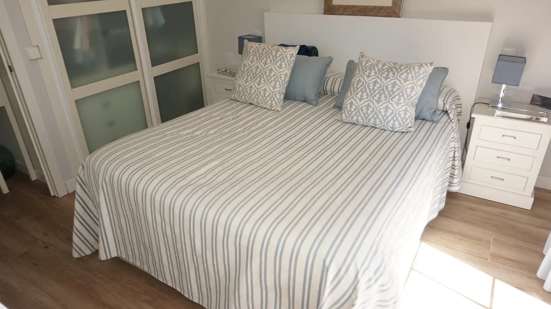 Schlafzimmer von Wohnung zum Verkauf in Madrid mit Klimaanlage, Heizung und Terrasse