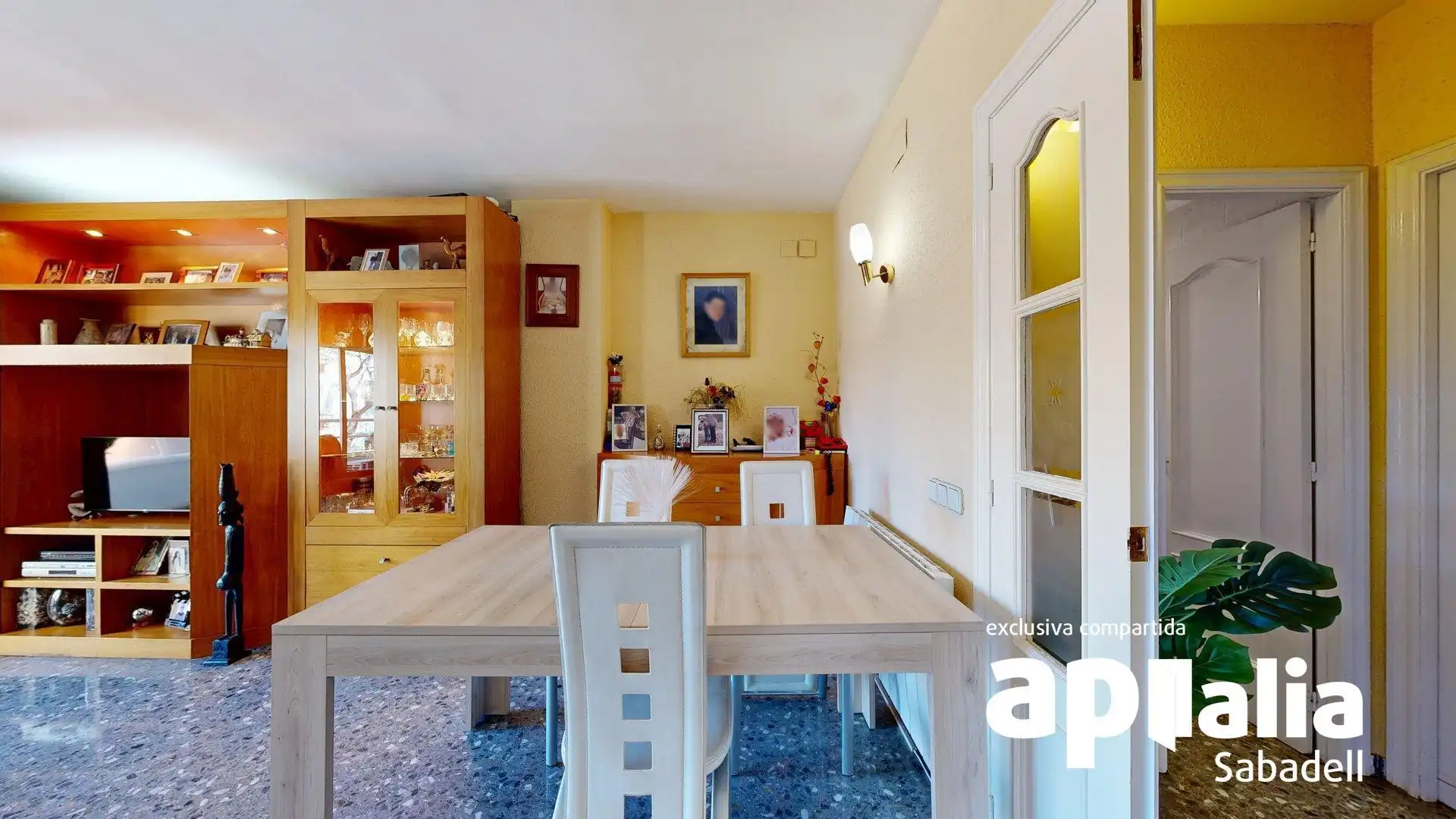 Comedor de Casa adosada en venta en Barberà del Vallès con Calefacción, Terraza y Balcón