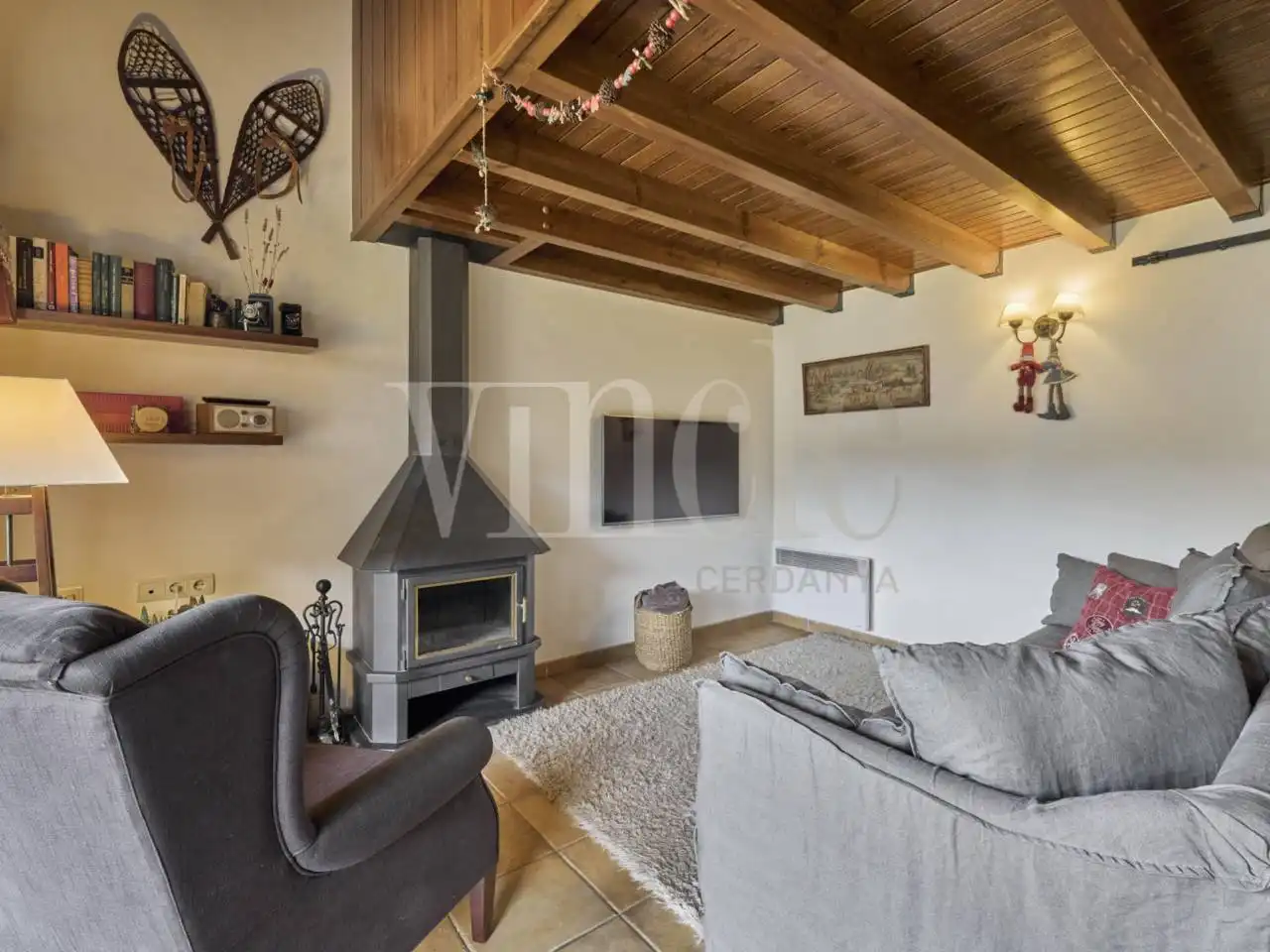 Sala de estar de Casa o chalet en venta en Bellver de Cerdanya con Calefacción, Jardín privado y Parquet