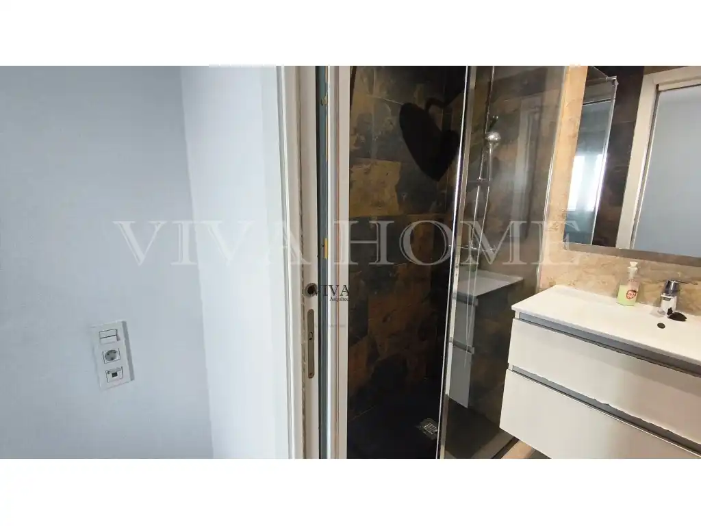 Bedroom of Flat for sale in Madrid