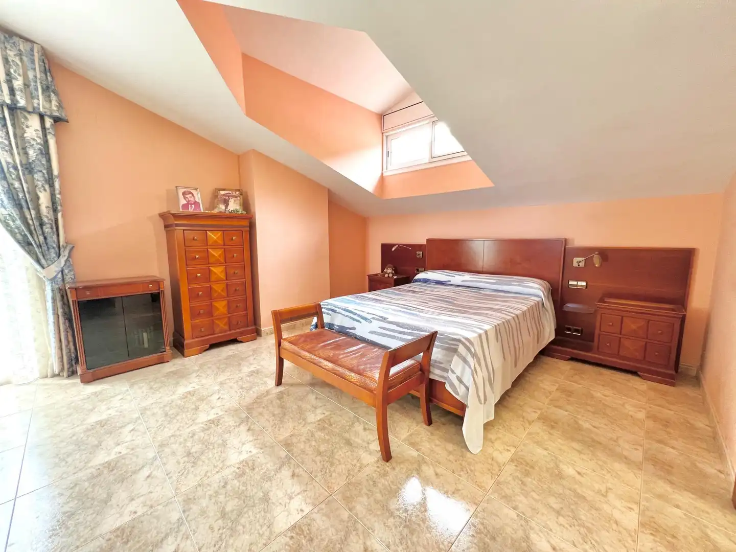Bedroom of Houses for sale in Vespella de Gaià  with Heating, Terrace and Swimming Pool
