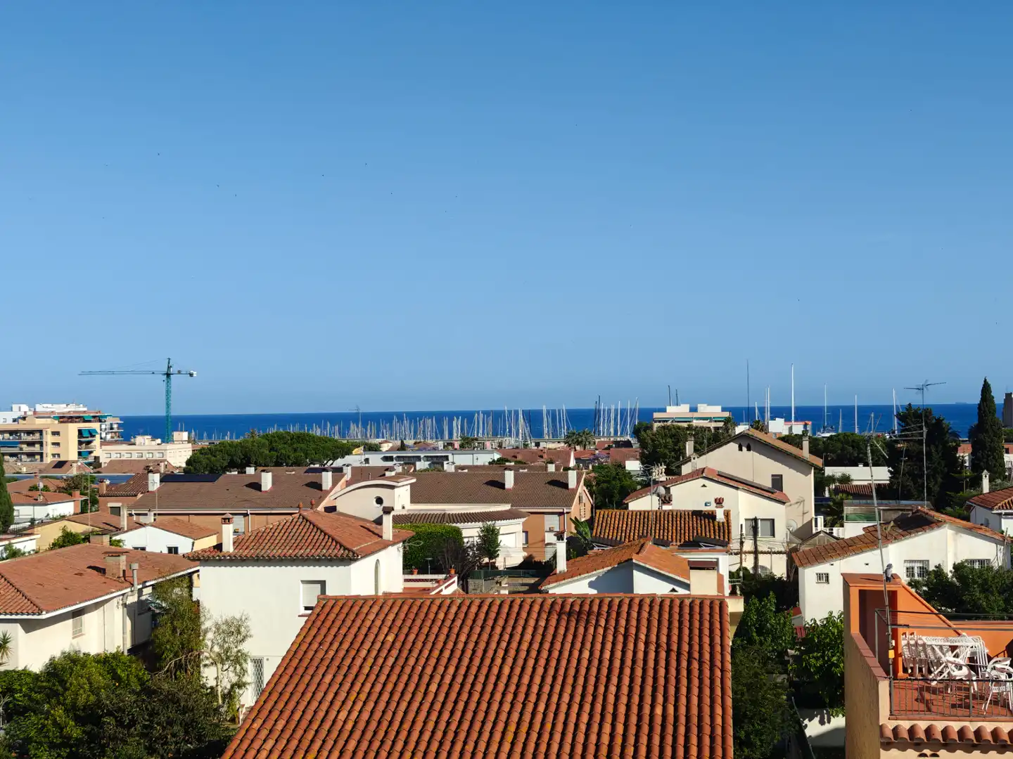 Außenansicht von Einfamilien-Reihenhaus zum Verkauf in Premià de Mar mit Klimaanlage, Heizung und Parkett