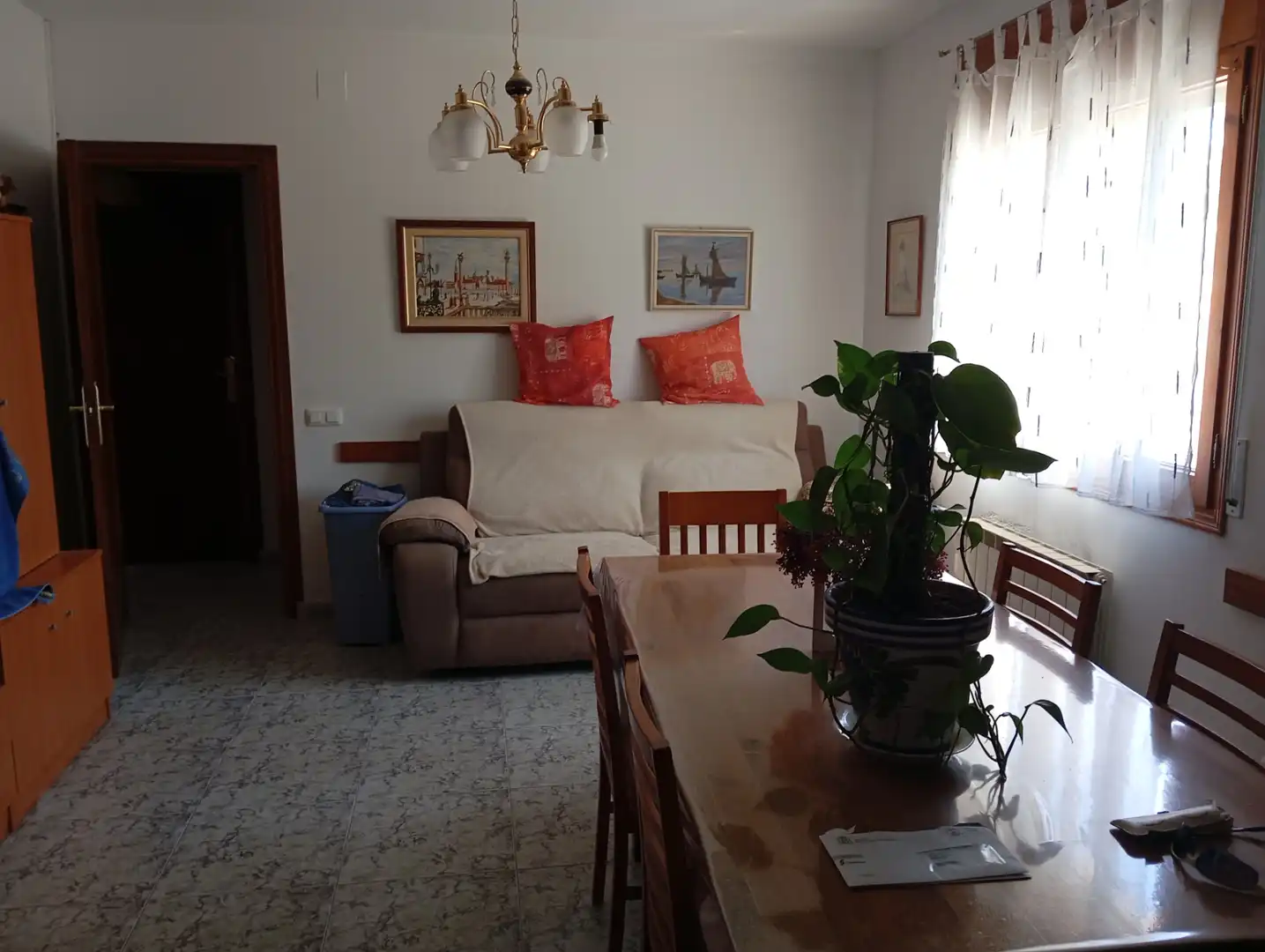 Sala d'estar de Casa o xalet en venda en Bellvei amb Aire condicionat, Jardí privat i Terrassa