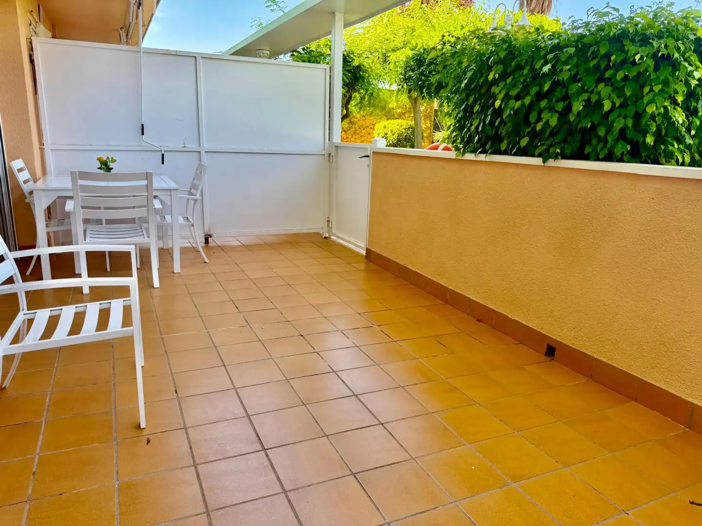 Terrassa de Pis en venda en La Pobla de Montornès   amb Calefacció, Terrassa i Piscina comunitària