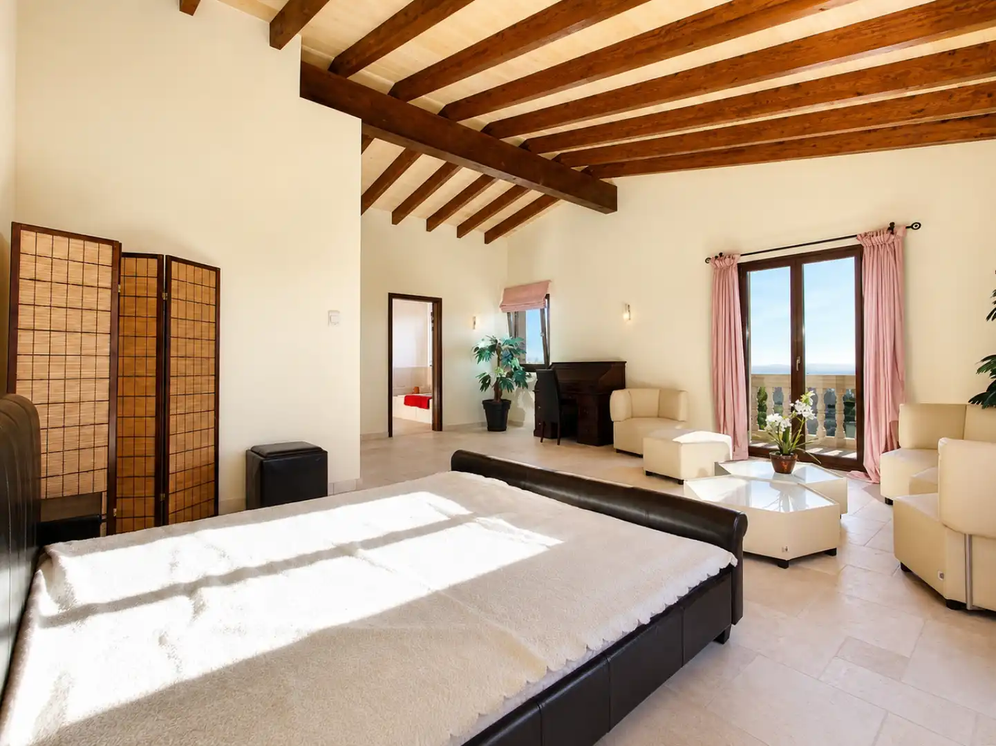 Living room of Houses for rent in Alaró  with Air Conditioner, Heating and Storage room
