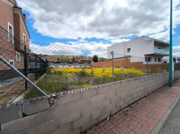 Wohnbaugrundstück zum Verkauf in Sariegos