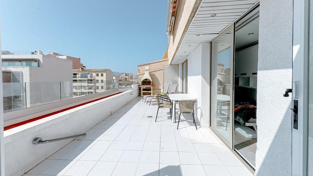Terrace of Attic for sale in  Palma de Mallorca  with Air Conditioner, Private garden and Parquet flooring