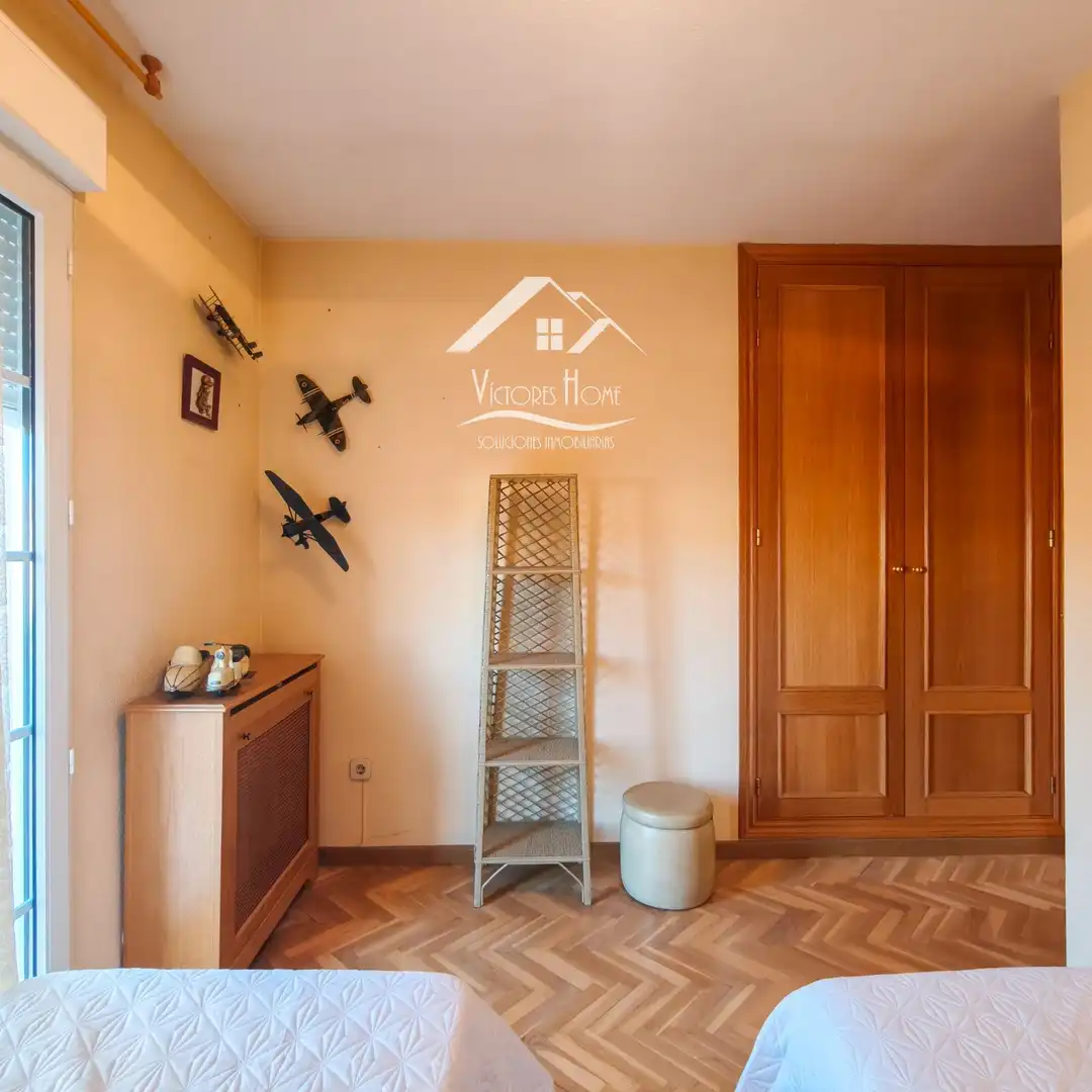 Einfamilien-Reihenhaus zum Verkauf in San Agustín del Guadalix mit Klimaanlage, Heizung und Parkett