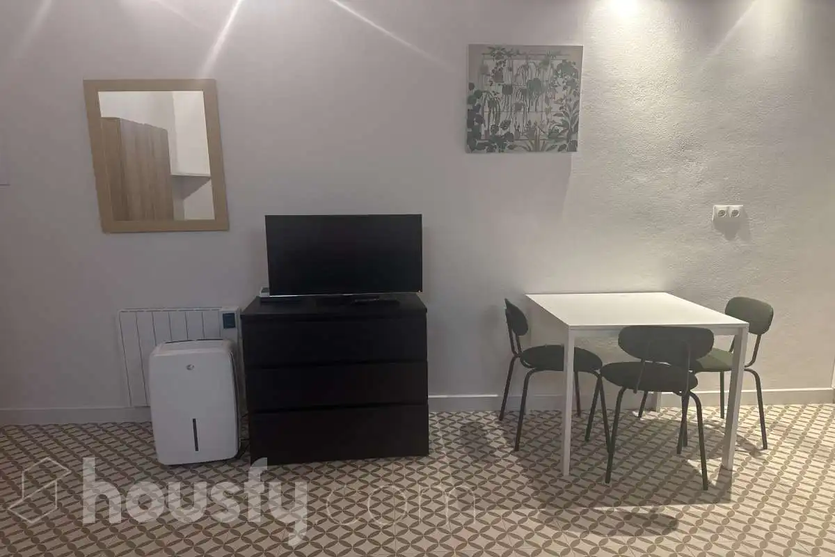 Estudio de alquiler en Madrid con Amueblado