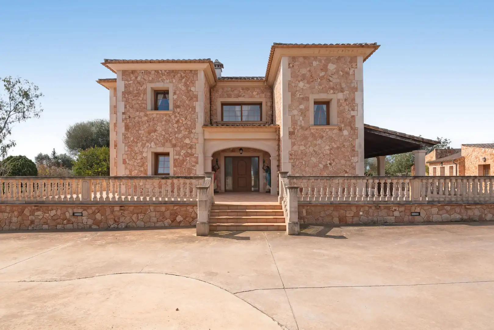 Vista exterior de Finca rústica en venda en Llucmajor amb Aire condicionat, Calefacció i Jardí privat