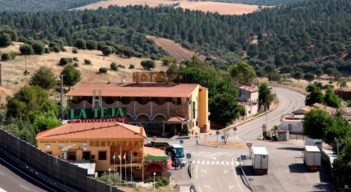 Building for sale in Almuradiel