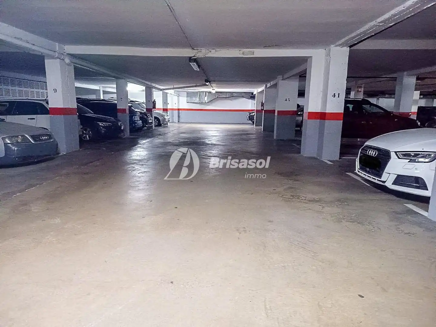 Garage for rent in Ponent