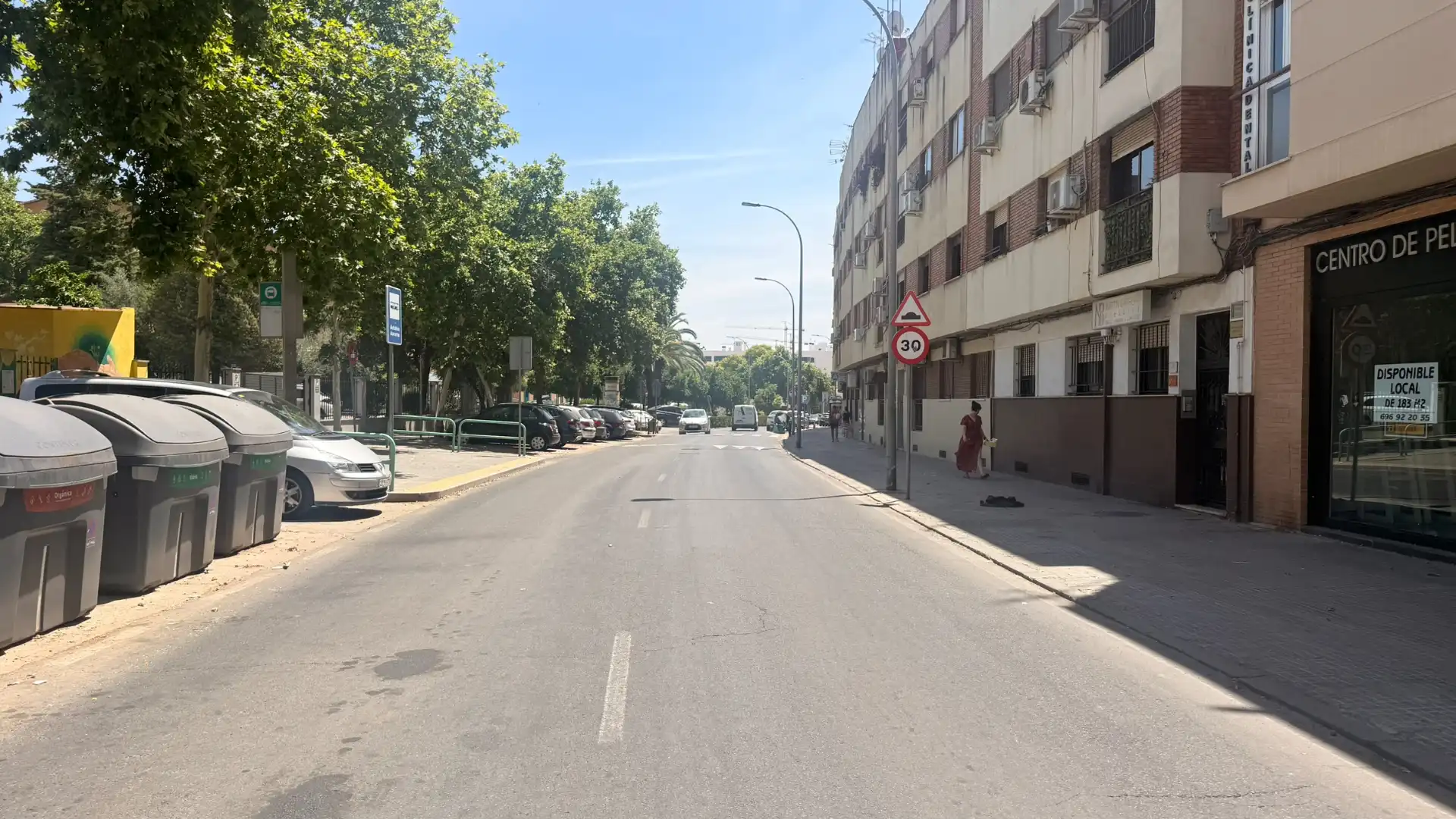 Außenansicht von Garage zum Verkauf in Córdoba