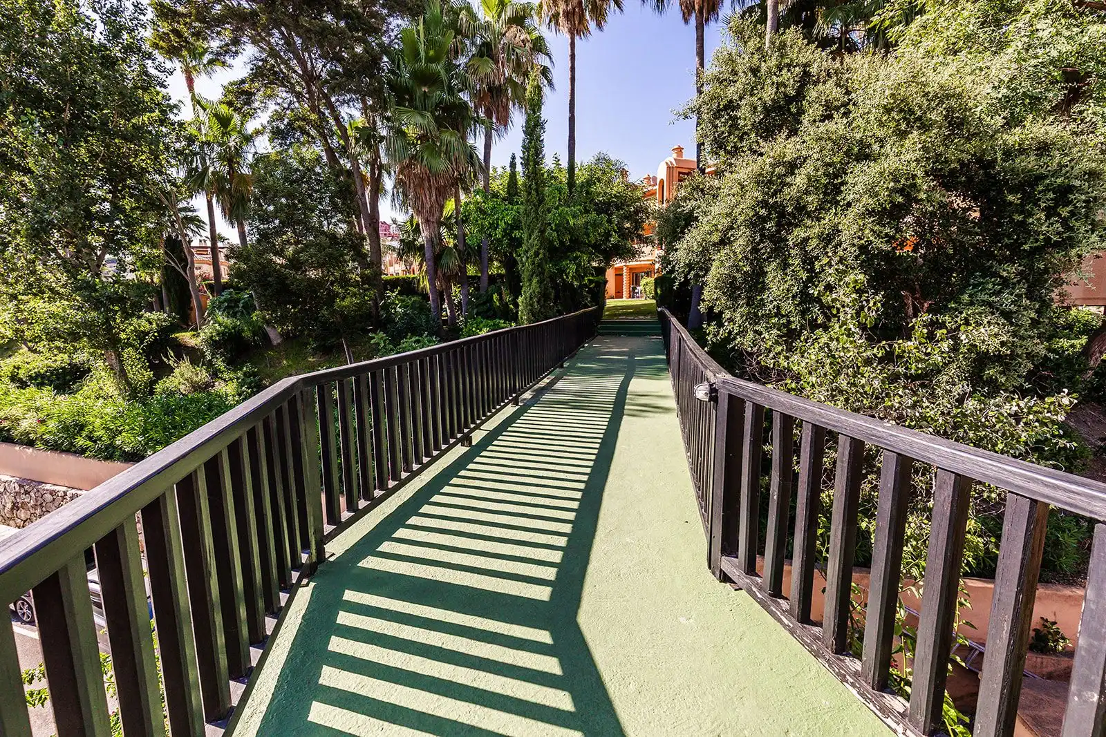 Vista exterior de Apartament en venda en Mijas amb Terrassa, Moblat i Balcó