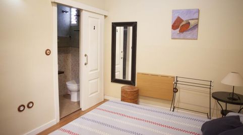 Foto 5 de Apartamento de alquiler en Feria, Sevilla Capital